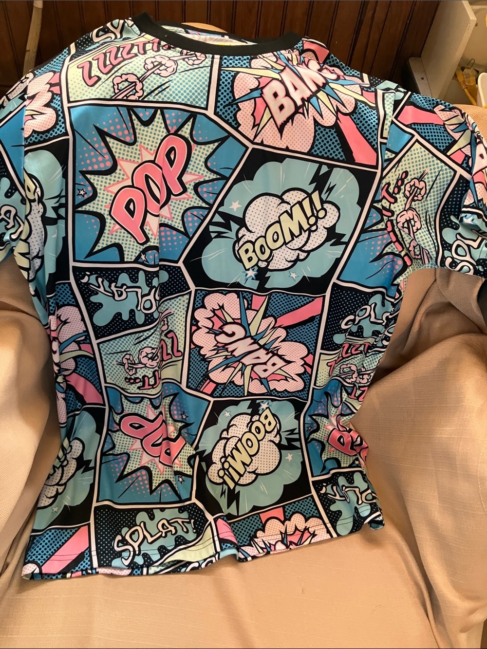 Men's Short-Sleeve Pop Art Graphic Tee in Blue & Pink